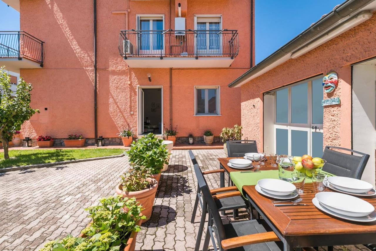 Galeria Home Apartments Ангвиллара-Сабация Экстерьер фото